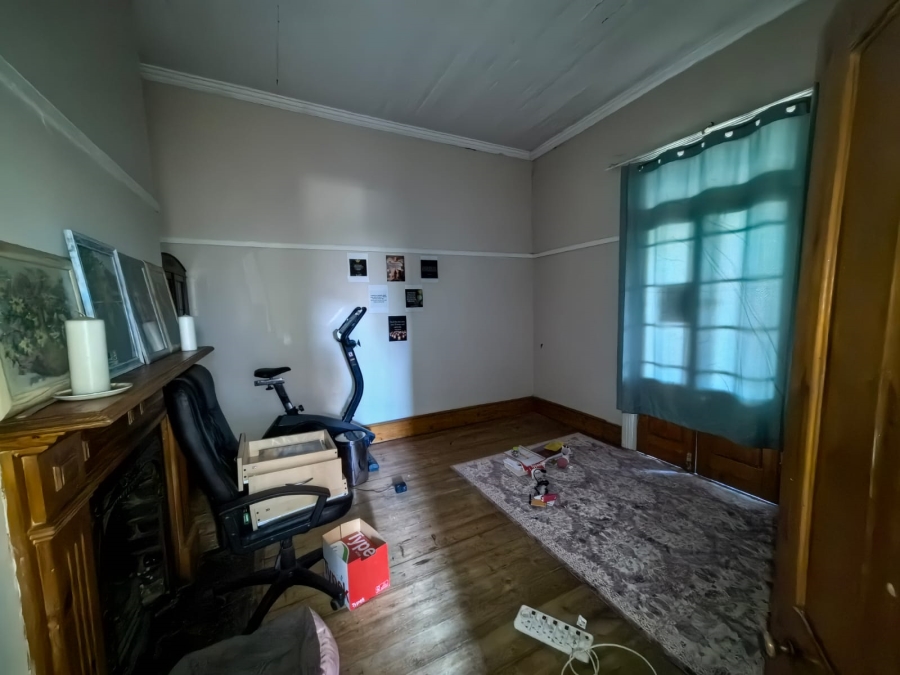 6 Bedroom Property for Sale in Parys Free State